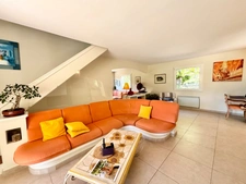 Dpt Var (83), à vendre FREJUS Tour de mare, maison P6 de 156 m² - Terrain de 1790 m² 