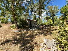 Magnifique maison en pierre de caractère avec annexes à Fayence (175 m² habitables + 126m2 de dépendances) (83)