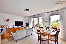 SOLLIES PONT (83) - SUPERB 2-BEDROOM APARTMENT OF 65M² ON THE TOP FLOOR WITH HUGE TERRACES AND 2 PARKING SPACES