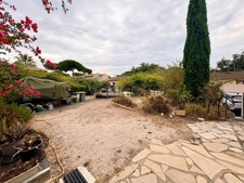 Maison à fort potentiel avec 2 appartements indépendants – Fréjus (La Tour de Mare)