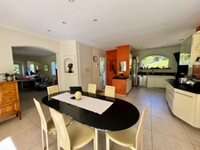 Dpt Var (83), à vendre FREJUS Tour de mare, maison P6 de 156 m² - Terrain de 1790 m² 