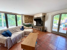 Magnifique maison en pierre de caractère avec annexes à Fayence (175 m² habitables + 126m2 de dépendances) (83)