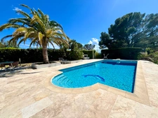 Dpt Var (83), à vendre FREJUS Tour de mare, maison P6 de 156 m² - Terrain de 1790 m² 