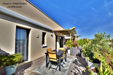 SOLLIES PONT (83) - SUPERB 2-BEDROOM APARTMENT OF 65M² ON THE TOP FLOOR WITH HUGE TERRACES AND 2 PARKING SPACES