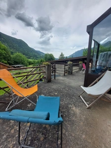LE PETIT BORNAND LES GLIERES (74), À VENDRE – ENSEMBLE IMMOBILIER COMMERCIAL ET RÉSIDENTIEL