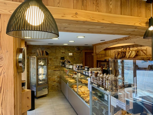 LE GRAND BORNAND (74) A vendre, murs commerciaux, local commercial de 40,85m²