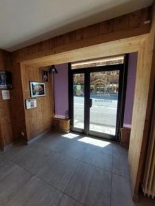 LE GRAND BORNAND (74) A vendre, murs commerciaux, local commercial de 40,85m²