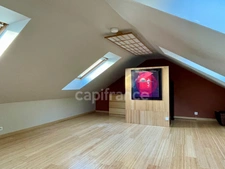 Maison de plain-pied spacieuse et lumineuse 7 pièces 5 chambres!