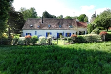 Character house – 9 rooms, 6 bedrooms - BRIIS SOUS FORGES (91)