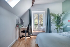 Character house – 9 rooms, 6 bedrooms - BRIIS SOUS FORGES (91)