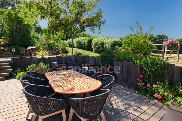 Maison de caractère – 9 pièces, 6 chambres - BRIIS SOUS FORGES (91)