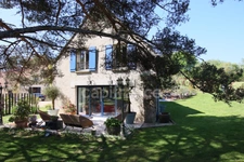 Character house – 9 rooms, 6 bedrooms - BRIIS SOUS FORGES (91)