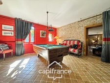 A property full of character in the heart of a verdant setting in Saint-Marcel