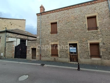 A vendre SENNECEY LE GRAND MAISON de 136 m² - DEPENDANCE ET ATELIER DE 262 m²