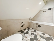 EXCLUSIVITÉ – Magnifique maison bressane de prestige entièrement rénovée – 214 m² – Terrain de 2 600 m²
