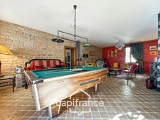 A property full of character in the heart of a verdant setting in Saint-Marcel