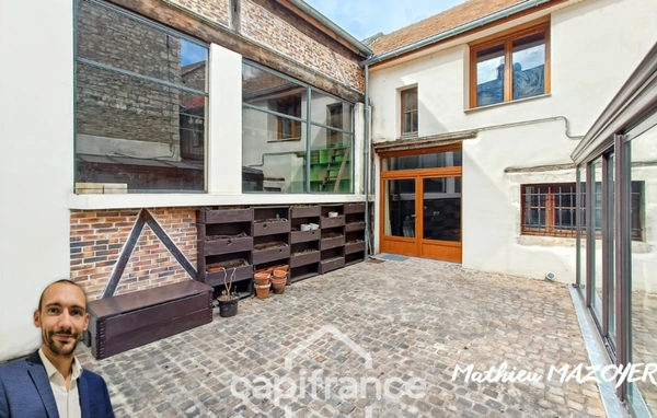 A vendre SENNECEY LE GRAND MAISON de 136 m² - DEPENDANCE ET ATELIER DE 262 m²