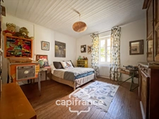 A property full of character in the heart of a verdant setting in Saint-Marcel