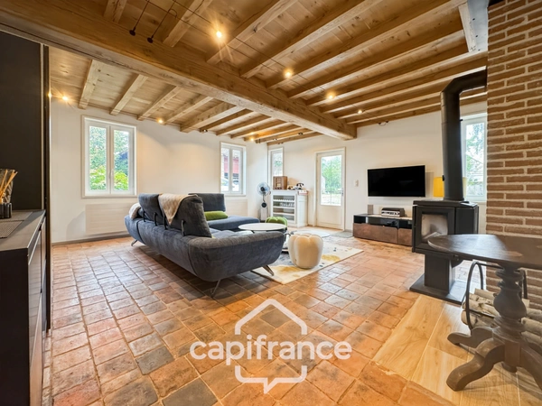 EXCLUSIVITÉ – Magnifique maison bressane de prestige entièrement rénovée – 214 m² – Terrain de 2 600 m²