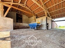 A vendre TRONCHY Hangar 1100 m²