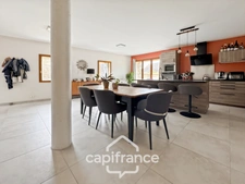Maison en pierre 1900 – 112 m² – 3 chambres – Grange 40 m² – DPE C