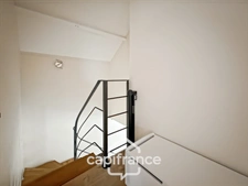 Maison en pierre 1900 – 112 m² – 3 chambres – Grange 40 m² – DPE C