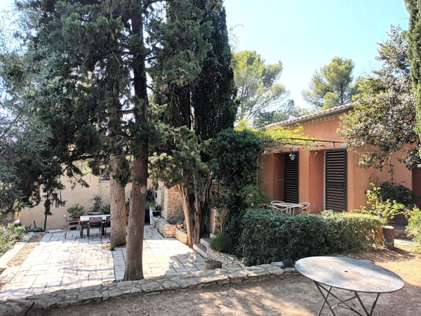 Dpt Gard (30), à vendre NIMES maison P5  - Terrain de 1800 m² 