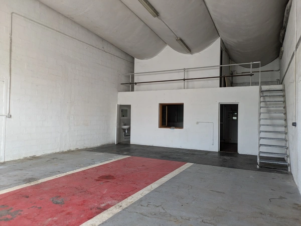 Dpt Savoie (73), à louer CHAMBERY Local d'activité  135 m²