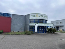 Local commercial à vendre THOIRY (01)