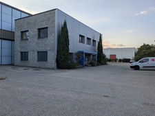 Locaux industriels 2000 m² à louer SAINTE HELENE DU LAC (73)