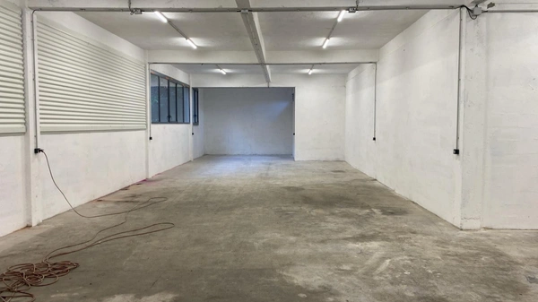 Locaux industriel à louer FROGES (38) 150 m²