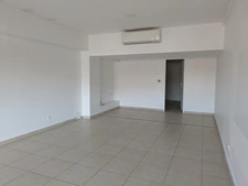 Dpt Isère (38), à louer BOURGOIN JALLIEU Local commercial 75 m² 