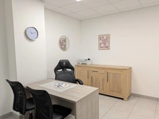 Dpt Isère (38), à vendre BOURGOIN JALLIEU Locaux commerciaux 115 m²