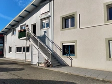 Dpt Savoie (73), à louer CHALLES LES EAUX local 52 m²