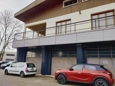 Dpt Savoie (73), à louer CHALLES LES EAUX Local commercial 186 m²