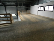 Dpt Savoie (73), à louer LA RAVOIRE Local d'activité 1500 m² avec quai.