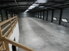 Dpt Savoie (73), à louer LA RAVOIRE Local d'activité 1500 m² avec quai.