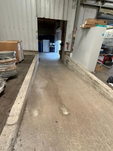 Local/bureau à vendre proche de CHANAS (38)