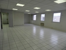 Dpt Isère (38), à louer GRENOBLE Bureau 127 M²