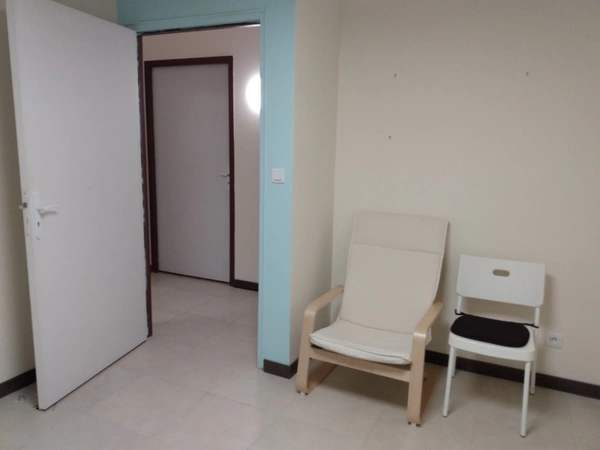 Dpt Isère (38), à louer BOURGOIN JALLIEU bureau 15 m²