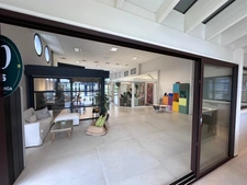 Local commercial loué à vendre THOIRY (01)