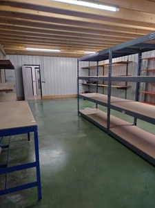 Dpt Savoie (73), à louer CHALLES LES EAUX local 52 m²