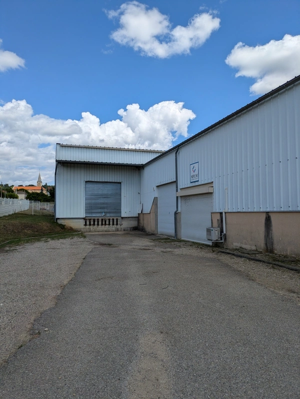 Local/bureau à vendre proche de CHANAS (38)