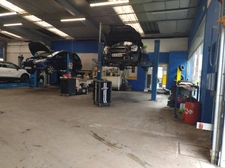 Dpt Savoie (73), à vendre CHALLES LES EAUX Garage automobiles