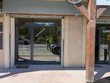 Local commercial à vendre LE TOUVET (38) 100 et 55 m²
