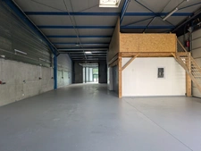 Local commercial à louer proche de CHAMBERY (73)576 m²