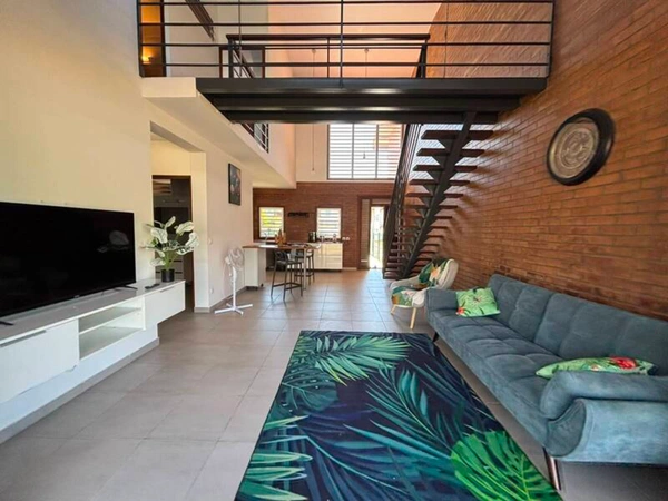 Maison à vendre 4 pièces  (973)