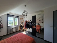 CESSIEU – EN EXCLUSIVITÉ – Maison familiale avec 4 chambres, sous-sol complet et espace détente