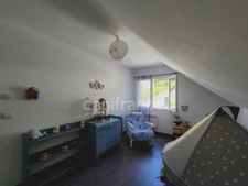 CESSIEU – EN EXCLUSIVITÉ – Maison familiale avec 4 chambres, sous-sol complet et espace détente