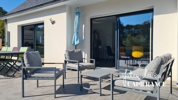 Maison à vendre 6 pièces - 178 m2 - 2000 m2 de Terrain - Centre Ville de Névez (29)